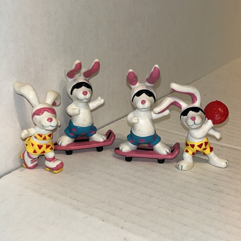 Applause 1989 Vintage Beach Bunnies Figurine Bunny Skateboard PVC Figures Lot C4